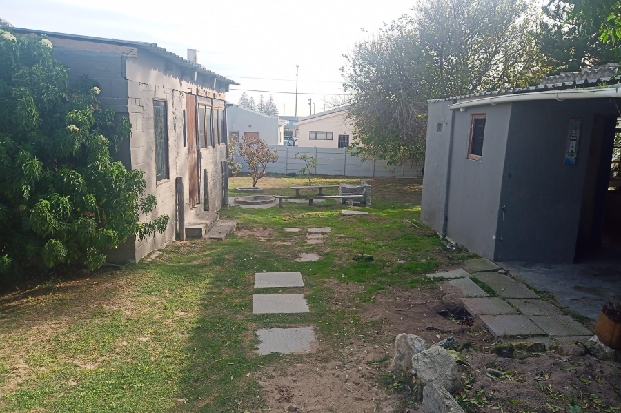 2 Bedroom Property for Sale in Gansbaai Central Western Cape